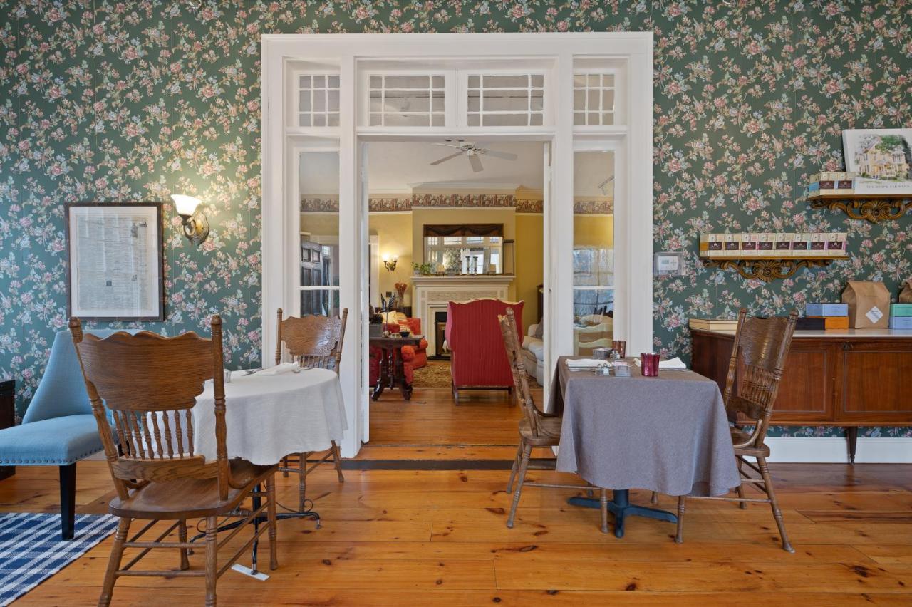 Brook Farm Inn Lenox Exterior photo
